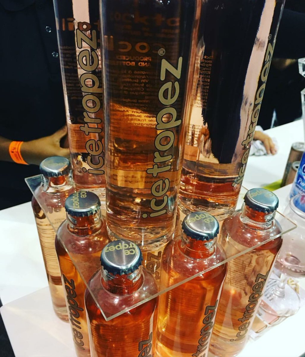 nattylicious4's tweet photo. @IceTropezSA Lets do this for the perfectly refreshing wine cocktail , this drink is based on a lovely rosé wine, natural nectarine blossom aroma, peach extract and soda water. The taste of Ice Tropez is wonderfully fresh and seductively fruity
#FillMyFridge https://t.co/3Me3QoqlTX