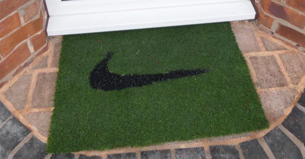 CreationsGrass's tweet photo. For you sporty people #etsy shop: Nike tick artificial grass doormat https://t.co/bVOMLU3DiY
Other colours are available https://t.co/oou9OFP4KZ