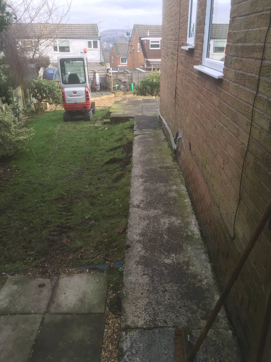cdrconandland's tweet photo. We started a new job in Oswaldtwistle today doing the groundwork’s for a large patio area including drainage, retaining walls and steps. Blue Monday was made a lot better when the hire company delivered a brand new machine! Keep your eyes peeled for further updates on this job. https://t.co/2WljFk5XzI