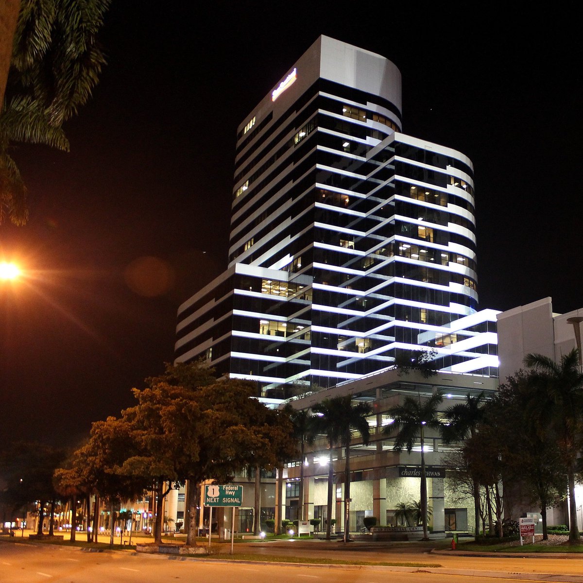 Polaris_Project's tweet image. Survivors of #humantrafficking need a safe place to stay, but too often shelter isn’t available. During #HumanTraffickingAwarenessMonth, you can help by donating rewards points to Polaris for survivors in need. polarisproject.org/support-our-wo…