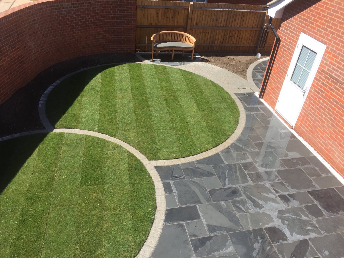 karlsteward75's tweet photo. For the third consecutive year , Premier gardens have won yet another award with ⁦@MarshallsReg⁩ best patio transformation under 40m2 . Great effort by all of our team, attention to detail always pays off! #feeling proud, https://t.co/CApJfXtk1w