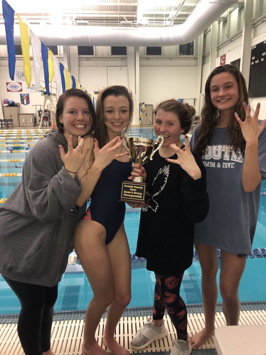 SOFOswimdive's tweet photo. Let the countdown to state begin!!! #wetwareagles #southontop #southstrong https://t.co/vkYwbu7WVP