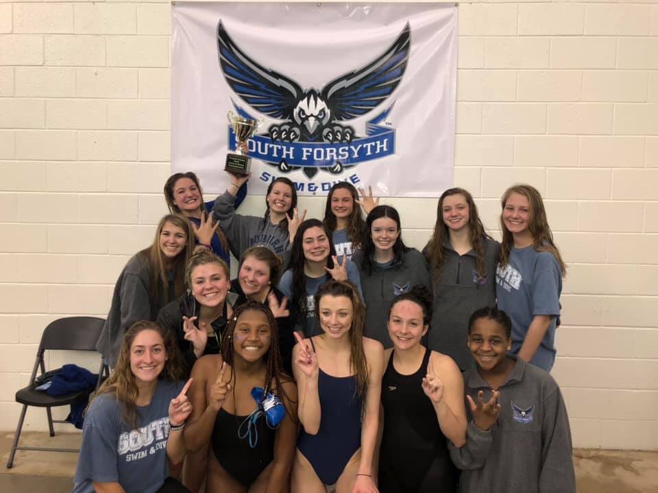 SOFOswimdive's tweet photo. Let the countdown to state begin!!! #wetwareagles #southontop #southstrong https://t.co/vkYwbu7WVP