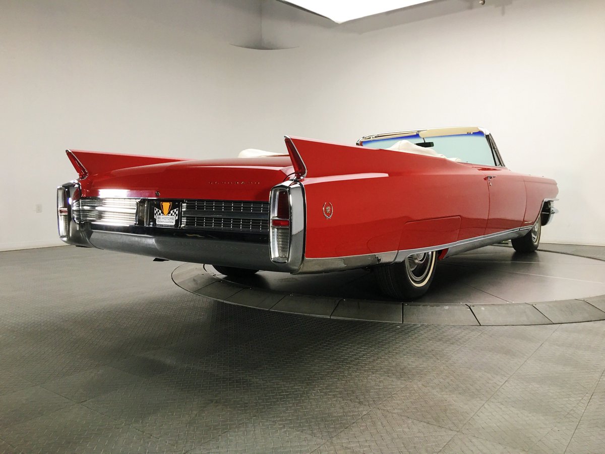 RKMotors's tweet photo. Every day is a tribute to tail fins in this incredible Cadillac Eldorado! Find the details at https://t.co/uIsszRBspS #Tailfins #Caddy #Cadillac #Eldorado #CadillacEldorado #StandardOfTheWorld #ClassicCar #Car #RKMotors #Luxury #ClassicAndPerformanceCars https://t.co/mkaabyXcFc