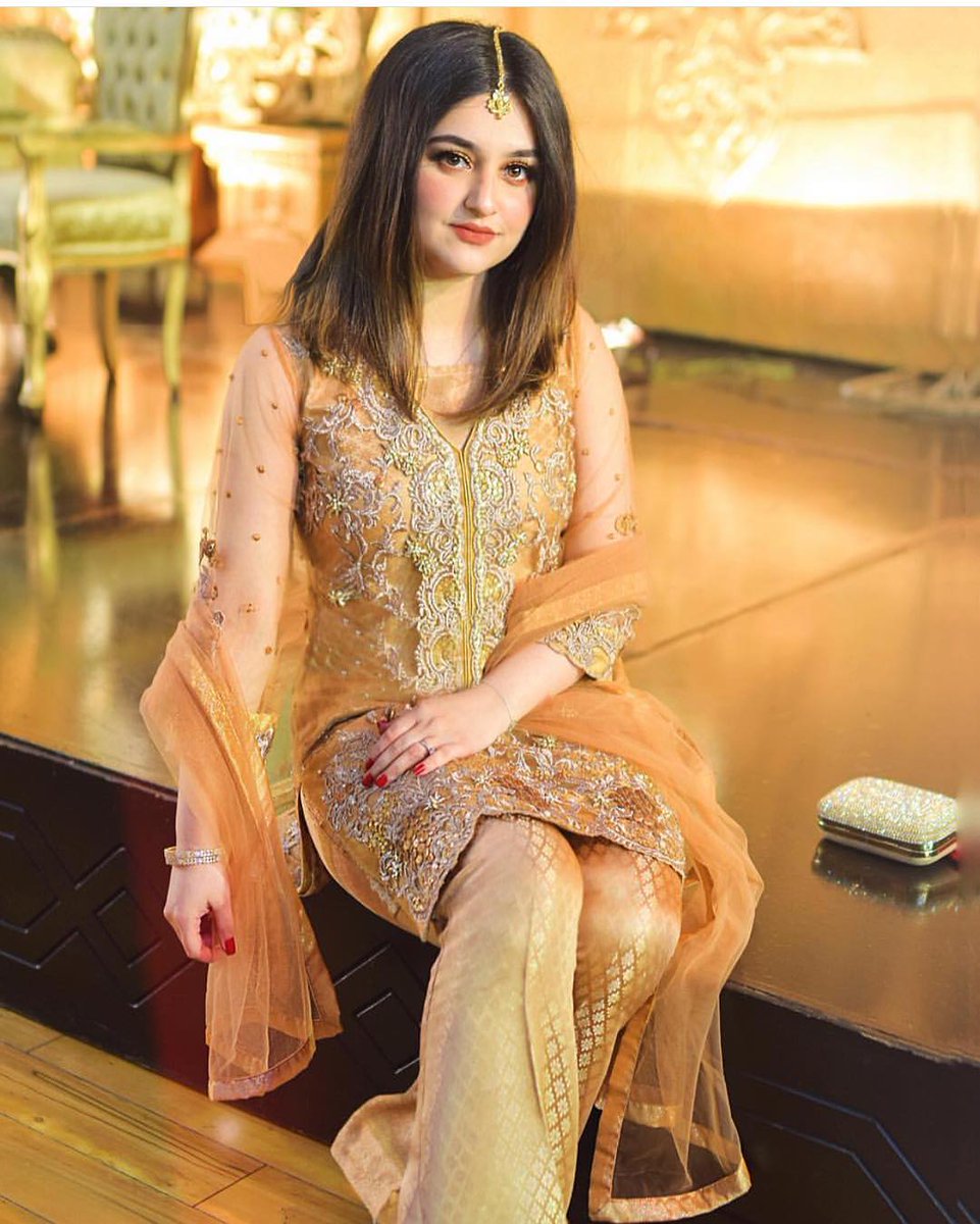 10 Pakistani Actresses Who Fought and Survived Cancer ||The Untold Cancer  Battles of Pakistani Stars, image size:961x1200