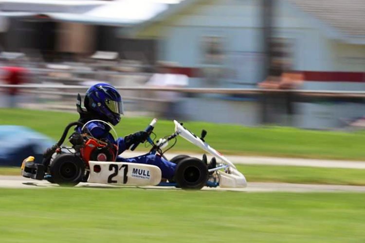 eKartingNews's tweet photo. The @BriggsStratton Weekly Racing Series profiles continue. Today is the Junior-level driver Kyle Sheard from the Ohio Valley Karting Association, finishing 2018 season inside top-10 for the USA/Canada standings #BriggsWRS2018 #Briggs206 #karting #OVKA
https://t.co/SfqaXpGZl5 https://t.co/axDMuDNcV4