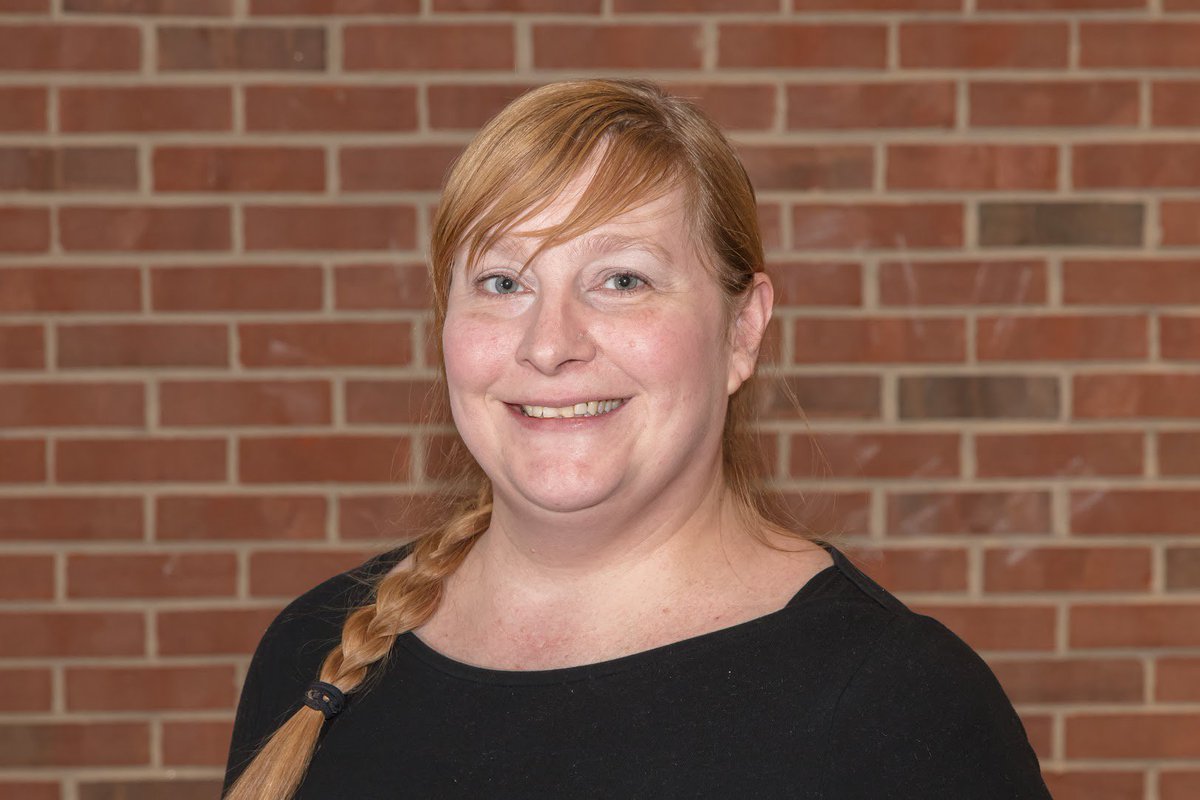 VTCShows's tweet photo. #VTCPeter Meet Smee! Smee acts as Captain Hook's right hand man on "The Jolly Roger." Smee has a bright and cheerful attitude towards being a pirate.... even though everyone finds him lovable. "A lovable pirate 'tis he!" Smee is played by Erin Gallalee. Buy Tickets Today! https://t.co/cmuyHSOhvE