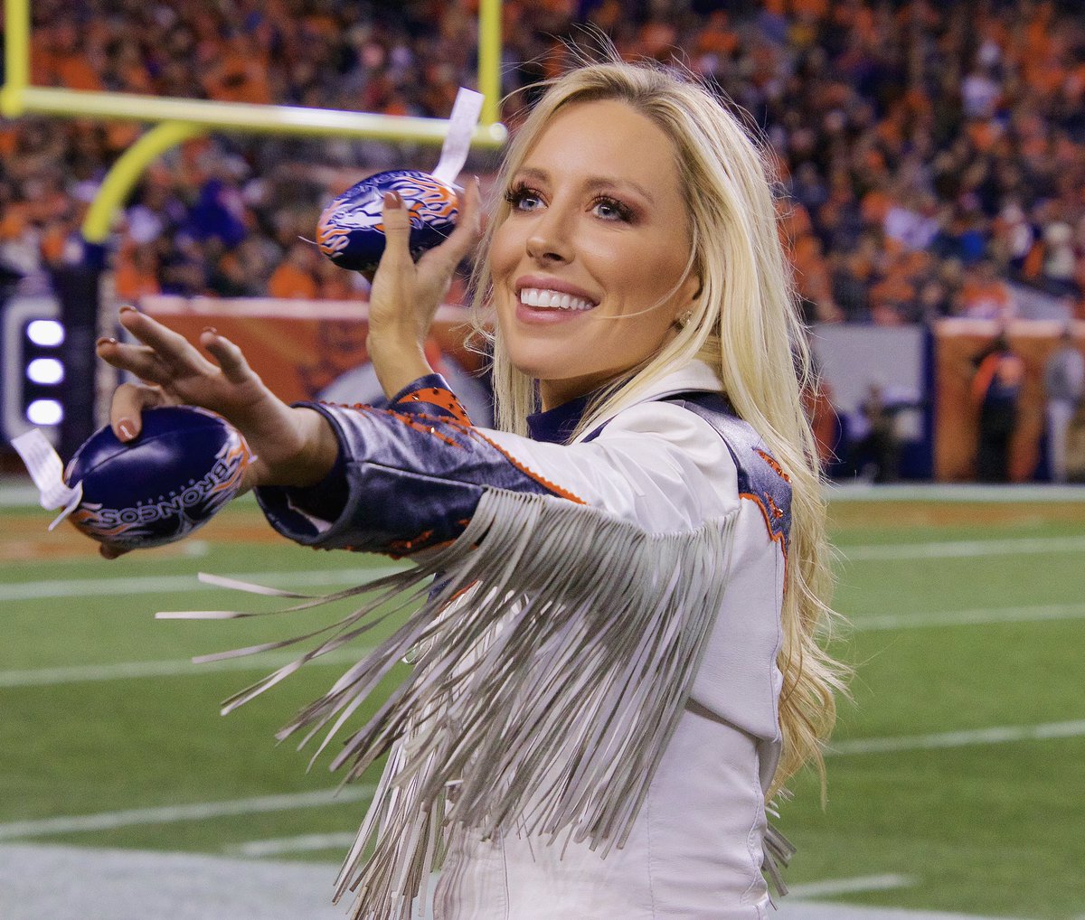 BroncosCheer's tweet photo. Next up is business owner and “Super Mom”, @DBC_HayleyM! 🤩🏈 ⠀⠀⠀⠀⠀

#DBC2018 | #BeyondTheBoots https://t.co/DpabNv9tyU