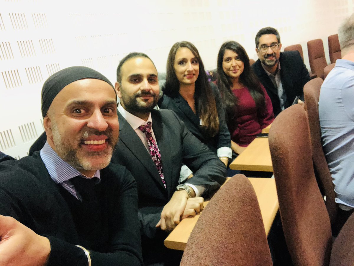 _Anj_Khan's tweet image. #DigitalZone19 feels like being back at college as all the fun is taking place on the #backrow @psaimbi