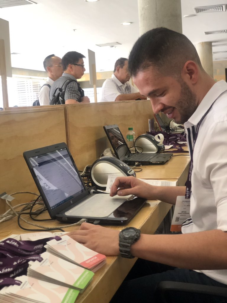 Incontactos's tweet photo. Iniciamos el registro de #Colombiatex2019  para expositores, prensa y servicios feria. #Incontacto #colombiatex #registro #ferias https://t.co/SUcEl2BY3D