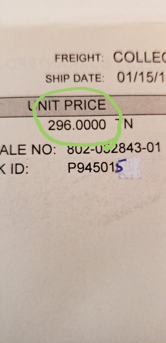 Momcow2's tweet photo. Still trying to figure out why soybean meal is so high???? https://t.co/CClkZGRWu7