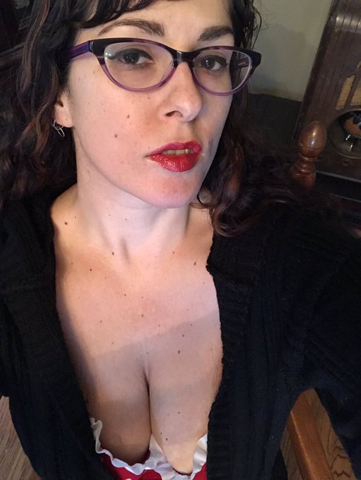 Live at https://t.co/PZbCWldcYm on @chaturbate now. https://t.co/5IpRKEnXog<a class="tags" href="/tag/chaturbate">@chaturbate</a><a href="/tag/spoilme"class="tags"><span>#spoilme</span></a>