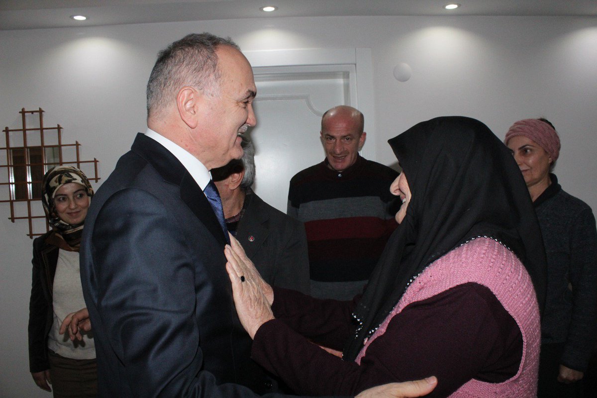 Dr_Faruk_Ozlu's tweet photo. Tevazu, samimiyet.. https://t.co/g5WwMVM7w9