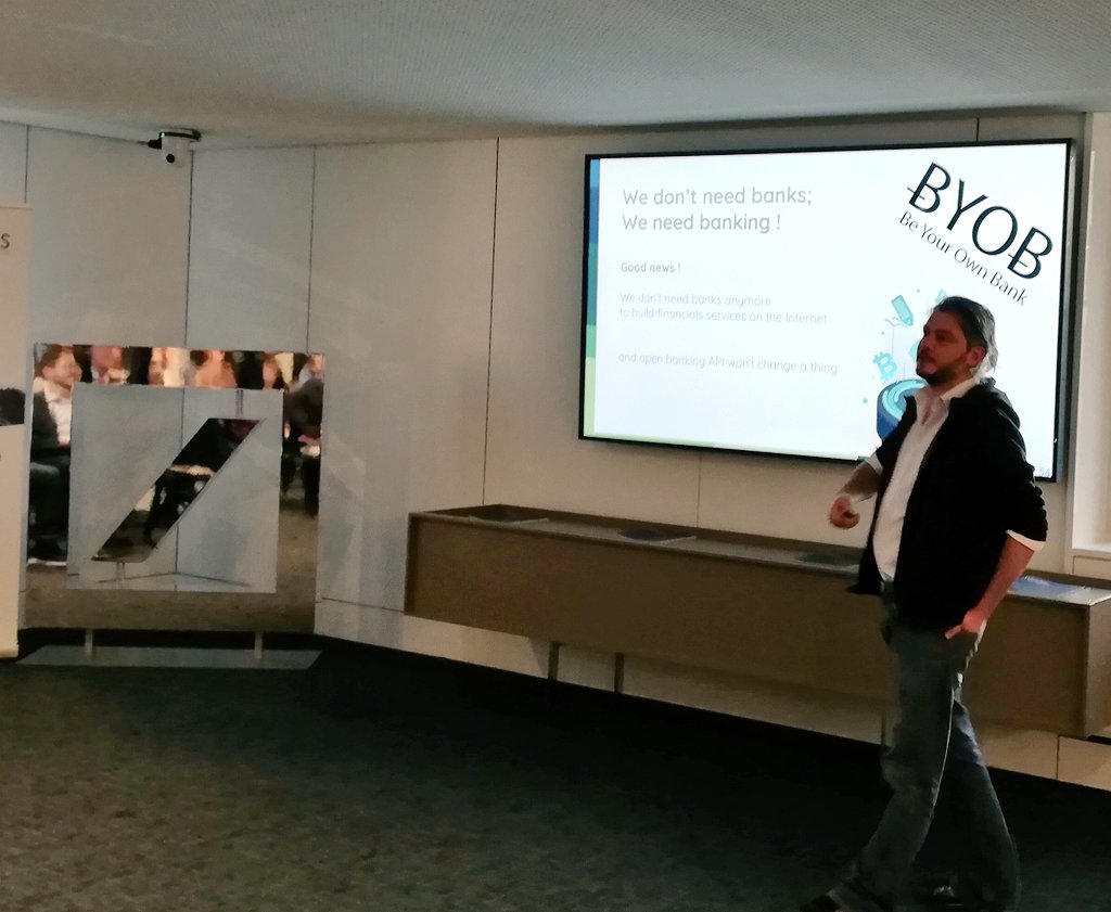 "We don't need banks"
An authentic blockchain presentation at <a href="/DeutscheBank/">Deutsche Bank</a> Wealth Management Geneva.
#BYOB