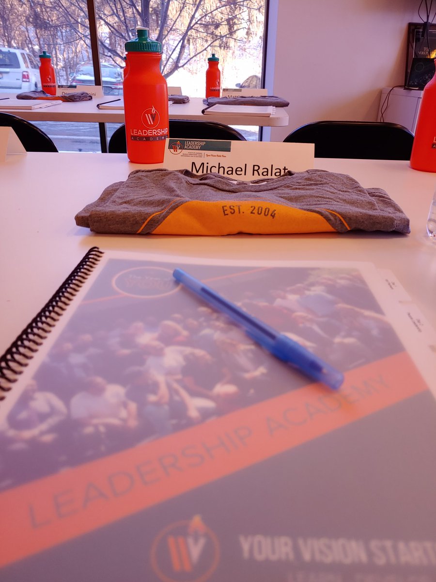 RalatMichael's tweet photo. @WirelessVision @thatsammori #leadershipacademy #wvistheplacetobe #wvhustlesharder #avisionforgreatness #followustogreatness #tmobile https://t.co/qnK9NcW8M5