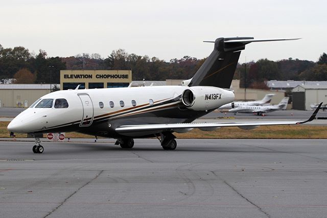 AndrewC75's tweet photo. Via Instagram#instagramaviation #instaaviation #aviationlovers #planespotter #avgeek #airplane #airport #airline #airliner #aviation #aircraft #embraer #embraerlegacy #embraerlegacy450 #bizjet #privatejet #n413fx #kryy #ryy #cobbcounty #airport #elevatioโฆ https://t.co/d54gmCFadQ https://t.co/kpC8k6oZQk