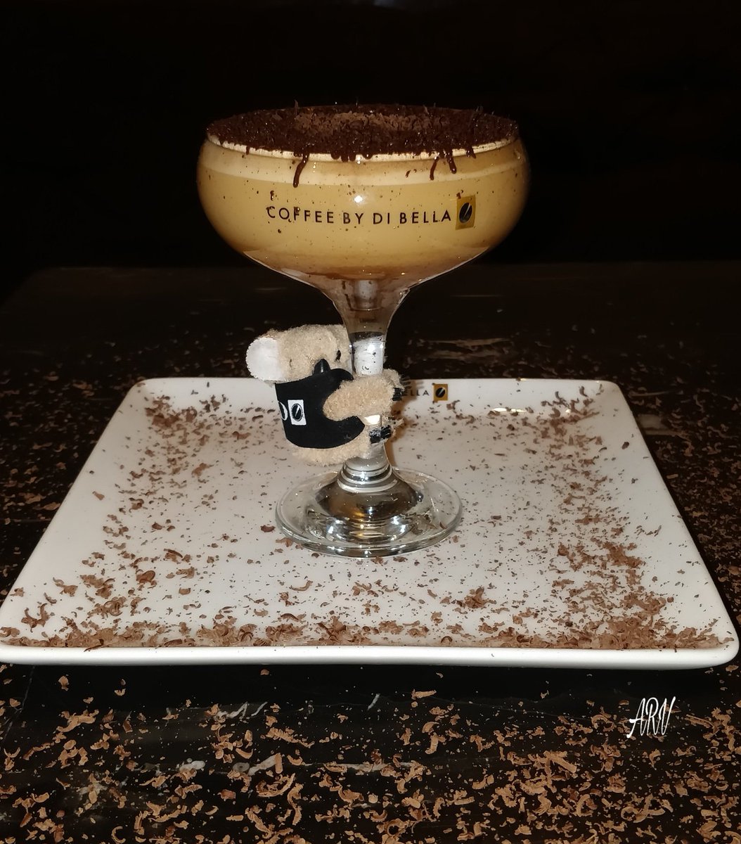 AMISHAVED's tweet photo. Koalaccino ❣️ 

This is what LOVE, WARMTH &amp; HAPPINESS looks like when served on a platter ❣️

#cuddles #bearhugs #bear #koala #koalalove 
#foodblogger #foodieforlife #foodphotography… https://t.co/Vk6w4qMLol https://t.co/eXHpb654nn