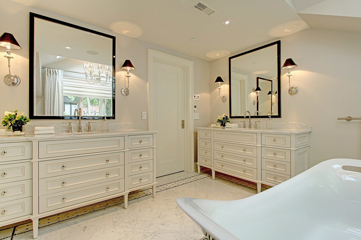 thermasol's tweet photo. A serene shower retreat clad in marble and fitted with ThermaSol. We love the way designer Ramsin incorporated our products into this stunning bath design! Photo credit: Photographer Brad Quan of Q Studios. https://t.co/aUPVpp5vJI