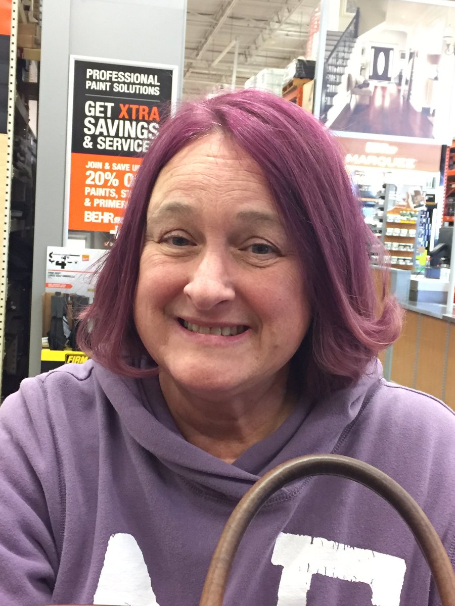 kat33046983's tweet photo. Della says hi.   Miss you all https://t.co/ddaewnMBj8