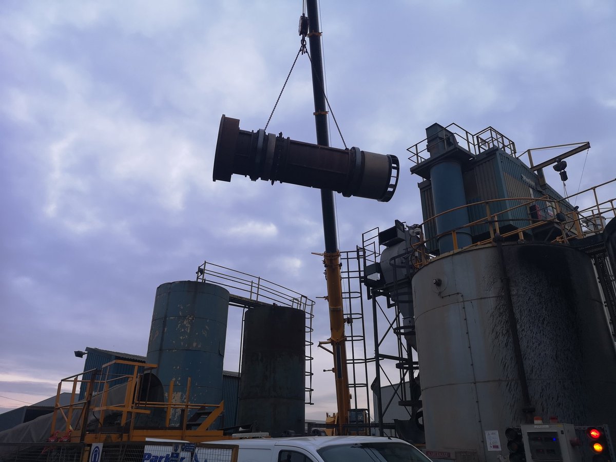 Good night old girl 😥 Out with the old,  chapter 1 of our new dryer installation @ local asphalt Nottingham 👌👍 Thanks to Parker plant and Remac Midlands ltd