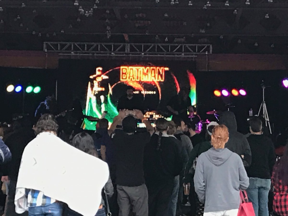 socaltentevent's tweet photo. Flashback to this month's 2-day #RetroCityFestival celebrating the history of retro gaming. The #SoCalTents team set up #eventrental products at the Fairplex to accommodate vendor displays and attendees. 

#festivaltents #vendorbooths https://t.co/W21MjsxWs6