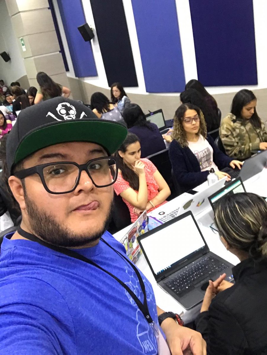 MedellinJS's tweet image. El pasado fin de semana en nuestra ciudad se llevó acabo un nuevo taller de #SheCodesAngular un evento para empoderamiento de la mujer en tecnología, tuvimos el privilegio de participar como mentores 🙏🏻🙌🏻