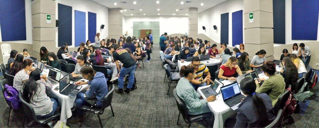 MedellinJS's tweet image. El pasado fin de semana en nuestra ciudad se llevó acabo un nuevo taller de #SheCodesAngular un evento para empoderamiento de la mujer en tecnología, tuvimos el privilegio de participar como mentores 🙏🏻🙌🏻