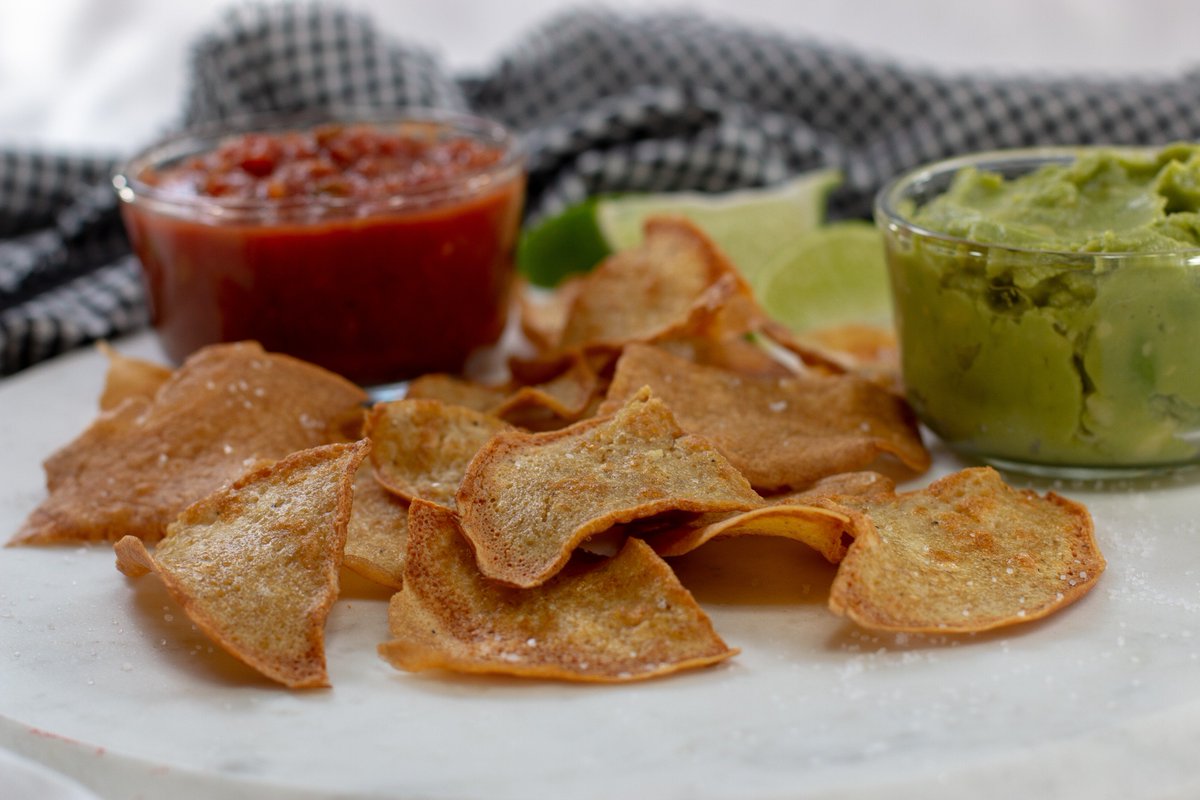 Crepini's tweet image. Check out our improved website crepini.com featuring recipes like Egg White Thin Chips and more! #keto #HealthyFood #NewYearNewMe #eggwhitethins