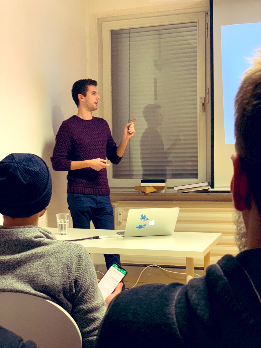 stuttgartjs's tweet image. @___theheck about #hapijs at @car2godevs pros and cons