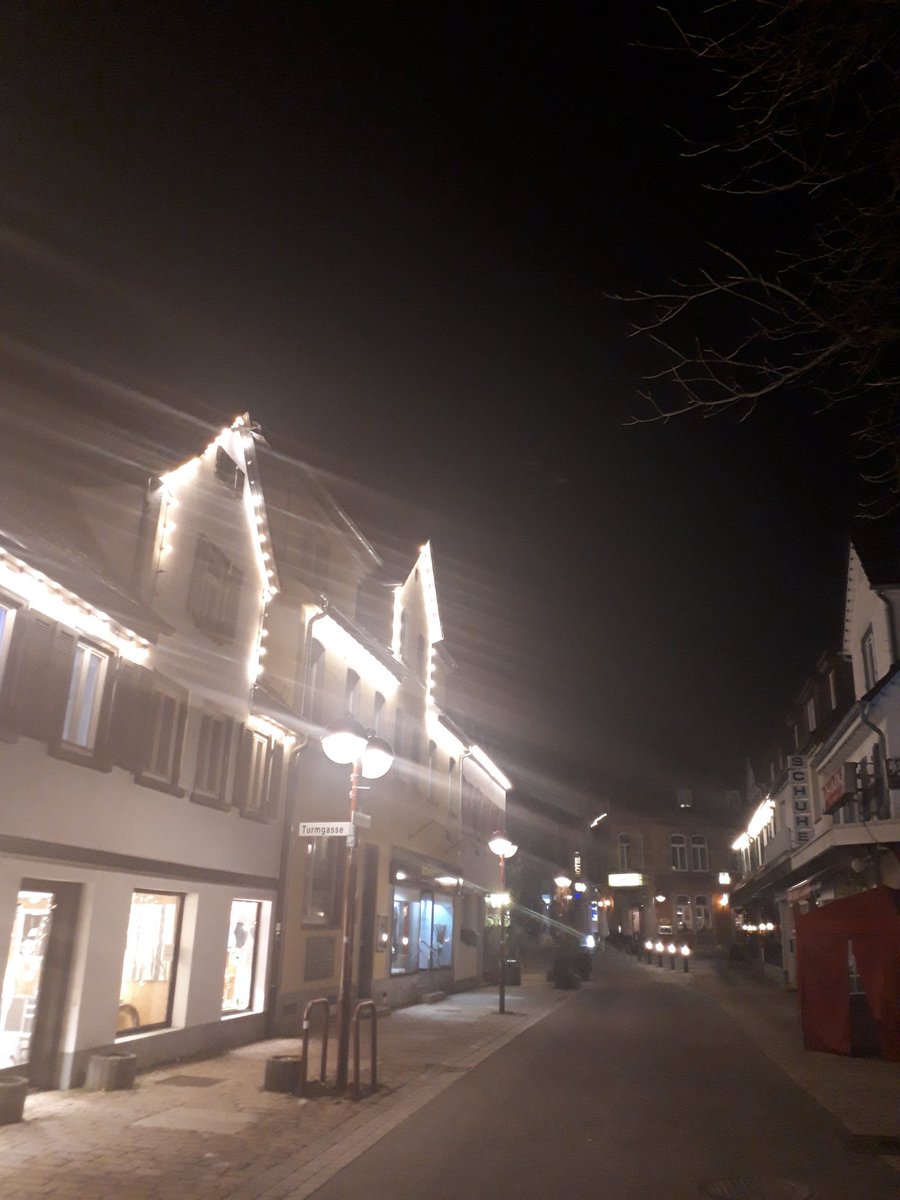 KeiLuvsDavid's tweet photo. The night in Germany. 
じゃーまにーの夜 #ほろ酔い https://t.co/6bnTHh2PHj