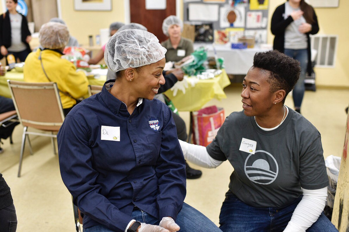 ObamaFoundation's tweet photo. Today we’re honoring the legacy of Martin Luther King, Jr. by lending a hand to Teen Living Programs on the South Side of Chicago—an organization that assists youth experiencing homelessness by providing them a safe, welcoming space.

What are you doing for others today? https://t.co/HZZ9EgtVvU