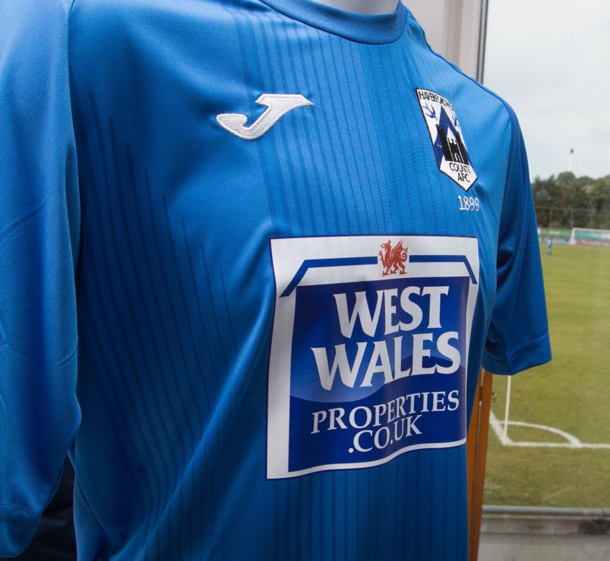 FAW JD WELSH CUP 4th ROUND - RAFFLE PRIZE 
Don’t forget to grab your raffle tickets upon entry to the game on Saturday as we have a great raffle prize on offer to one lucky winner - a 2018/19 Joma <a href="/TEAMWEARUK/">Total Teamwear-Newport-Cardiff</a> replica shirt signed by the players &amp; management 🔵⚽️🏴󠁧󠁢󠁷󠁬󠁳󠁿