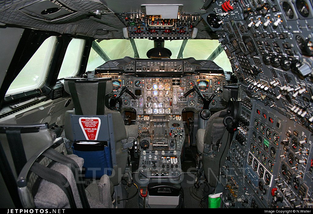 flightradar24's tweet photo. 43 years ago today #Concorde entered commercial service. Here's a look at flying Concorde we compiled for the 40th anniversary a few years ago. https://t.co/GvIWe4LLSw https://t.co/sIPHAEyOWT