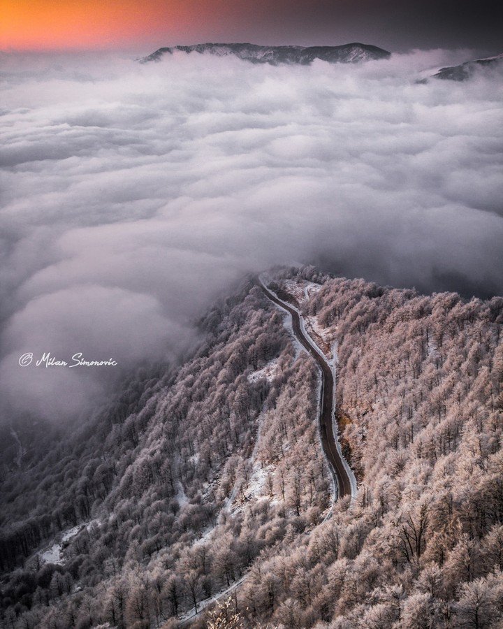 MojaLepaSrbijaa's tweet photo. Zalazak sunca na Babinom Zubu 😊#Srbija🇷🇸#Serbia🇷🇸
Foto: Milan Simonović https://t.co/ZW9FLqu0oo