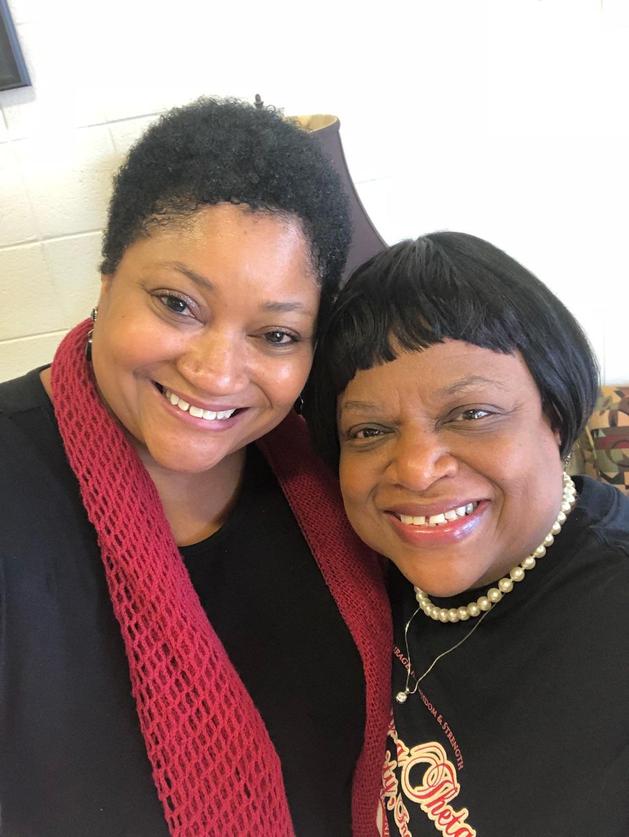FACDST's tweet photo. This morning, we volunteered at Centra PACE by singing to the program's participants. We had a fantastic time! #aDayOnNotaDayOff #MLKDayofService #FACDST #FACvolunteers https://t.co/ATri15HZXl