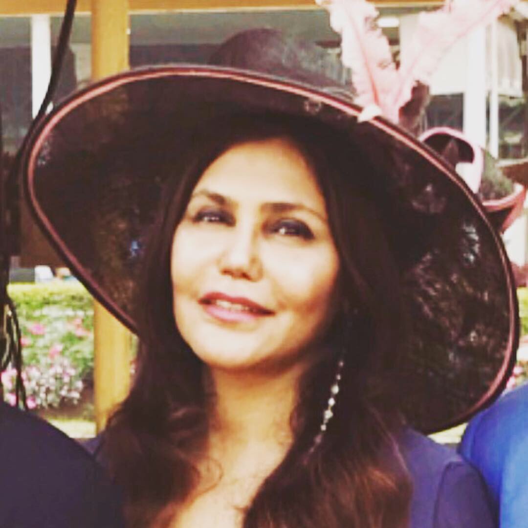 nishjamvwal's tweet photo. The #HindustanTimes #derby #SundayRaces thankyou RWITC Race Course Turf Club - Mahalaxmi Anand Kapoor Shiven Surendranath for lovely White wine & for a lovely afternoon 🏆#NishaJamVwal Hindustan Times Nish JamVwal https://t.co/nlYwUucmUK