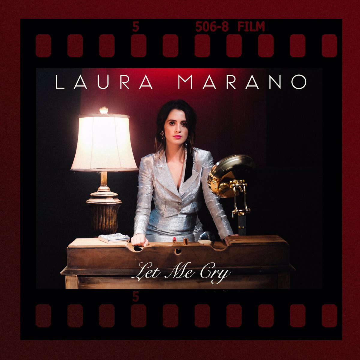 ilovemorat_4's tweet photo. I wanted to do the #LetMeCryChallenge but I have swollen cheeks and a toothache that prevent me from speaking, but I am very happy that they have supported Laura in this challenge, I promise that when I get better I will do the challenge, I love you @lauramarano https://t.co/CyVAbWHwSJ