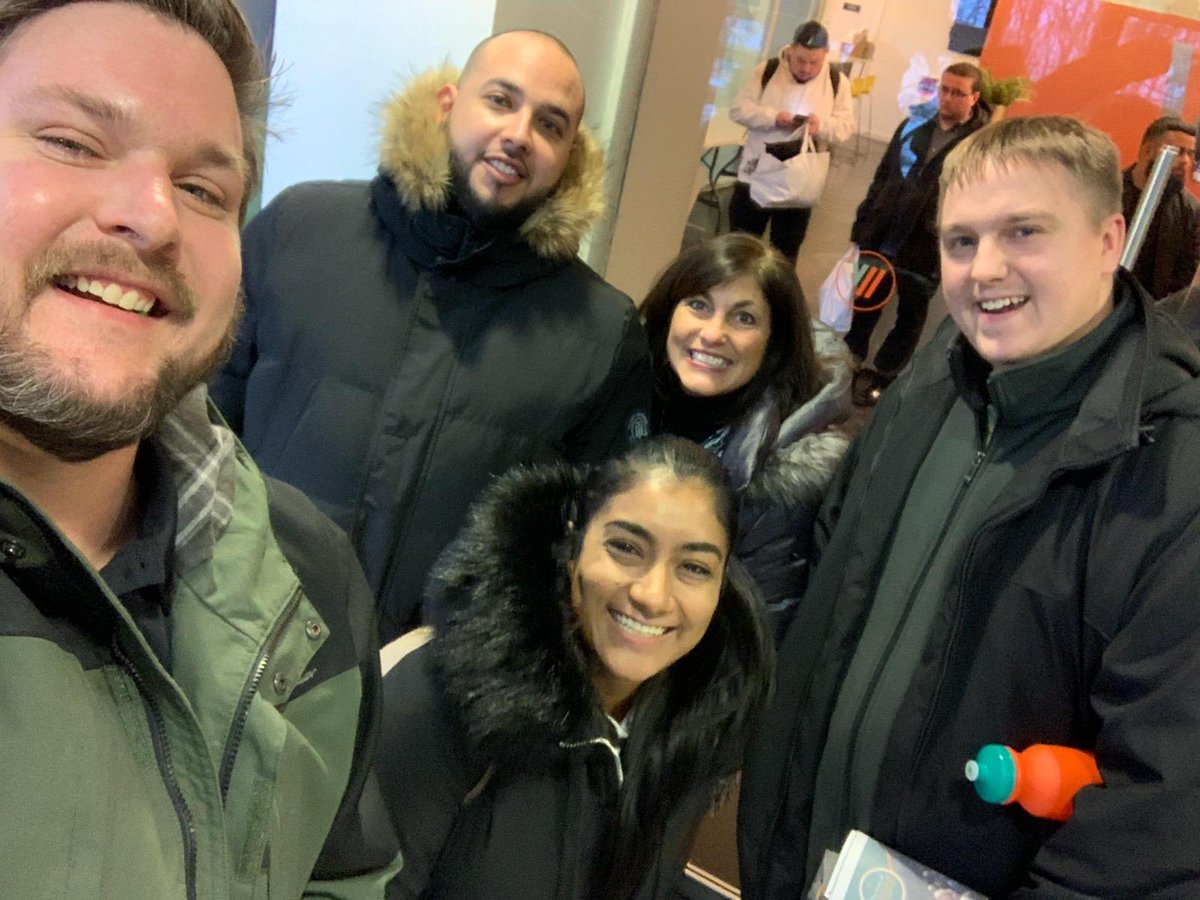 WILLDOOLITTLE6's tweet photo. Spent the day @WirelessVision headquarters and WOW! So much knowledge and just to think it's only day ONE! Nothing but good things to come!! @thatsammori @Summit @theEdRomero @Z10eff https://t.co/SQhEoVW5jY