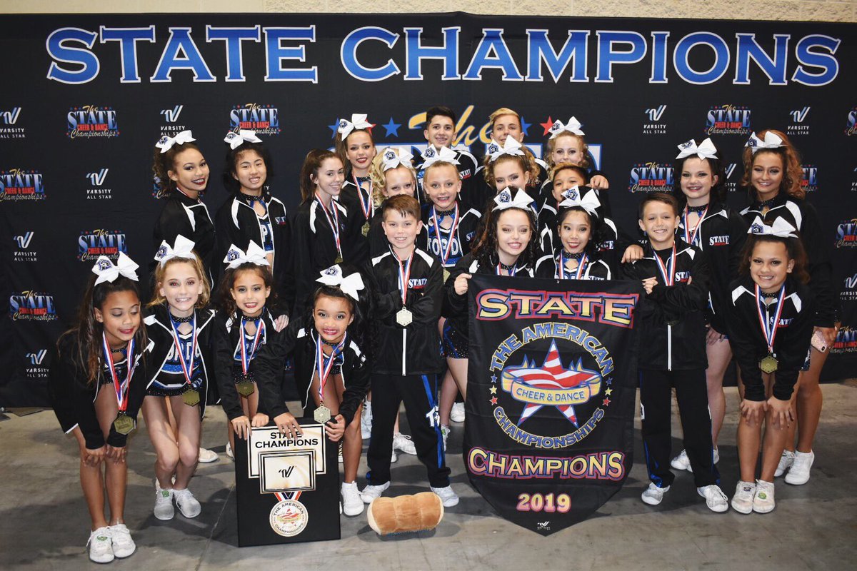 Congratulations to <a href="/TopDogRiptide/">Florida Top Dog Riptide</a> on their PAID bid to Summit! 💛🤙🏼