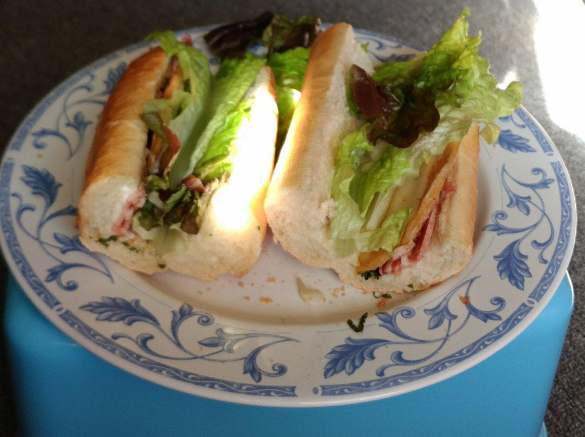 choopixie's tweet photo. Bacon &amp; egg sandwich for lunch: #PlantBased #eggs fried with purple carrot greens, baked #vegan #bacon, @FollowYourHeart mayo, @FieldRoast Chao cheese, soy sauce, lettuce, sprinkled some nutritional yeast. Enjoy!

#whatveganseat #veganhour #veganrecipes https://t.co/9NMhDI8IzF