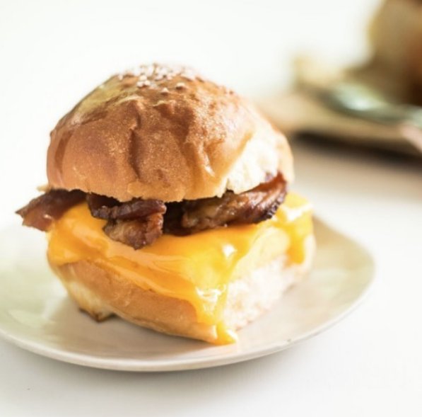 LilB_DC's tweet photo. It’s never too early to think about breakfast. Hop on in to Lil’ B tomorrow morning kick off your day the right way! https://t.co/pDwc4NkPBO