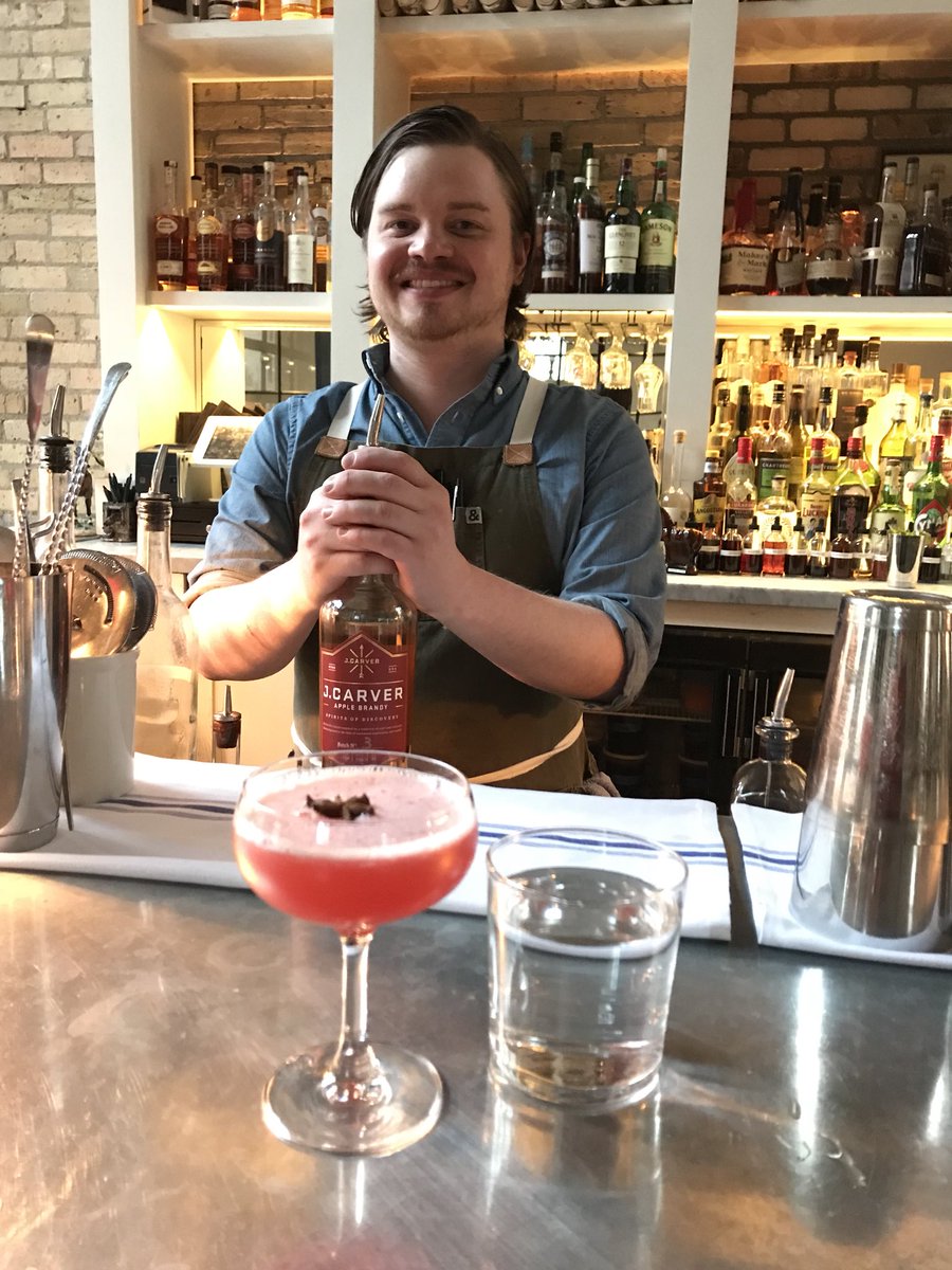 JCarverSpirits's tweet photo. J. Carver Martini Monday
“On The Road - Spoon and Stable”

“Jack Rose Cocktail” by Elliot 🥃❤️
using J. Carver Apple Brandy 🍎 

#jcarverdistillery #spoonandstable #martinimonday #cocktails #mnmade #drinklocal #craftcocktails https://t.co/84hujkxlNA
