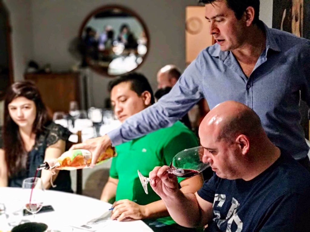 🍷🍷#Reporte primera #Cata 2019 facebook.com/22622377407312… 🍷🍷
.
.
.
#EntrenamientoSensorial #Vinos #Mendoza #CulturaSommelier #WineEducation