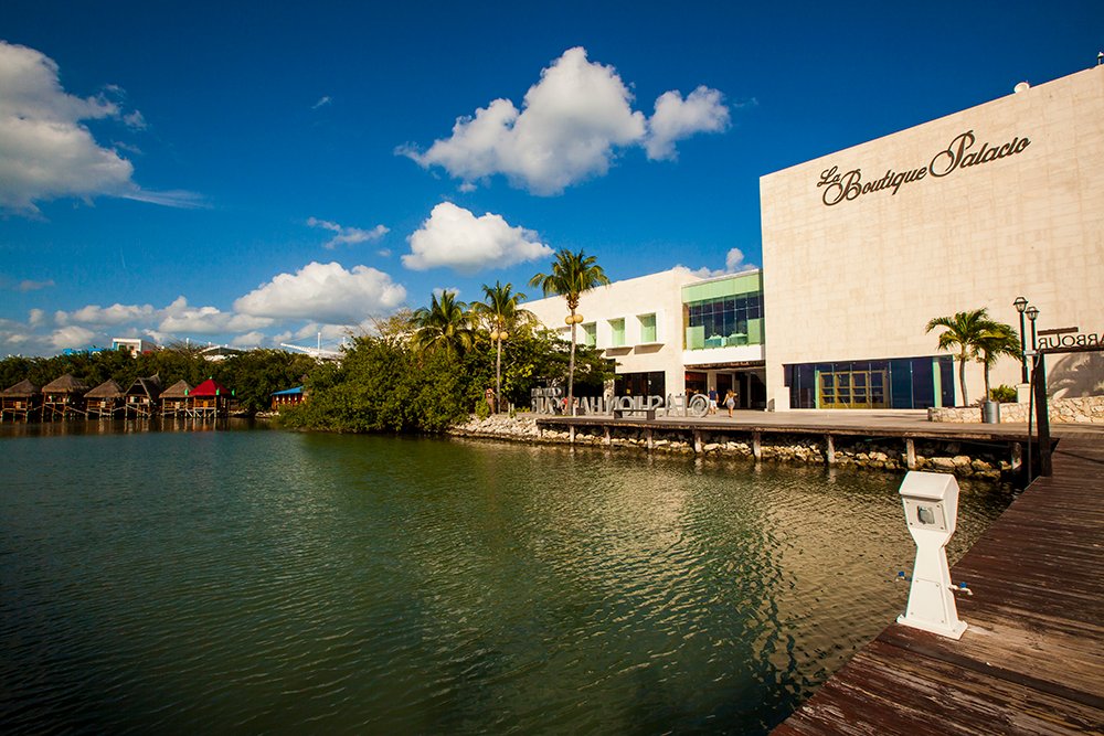 FashionHarbour's tweet photo. Déjate conquistar por la vista a la laguna #Cancún https://t.co/xDAymfOGi3