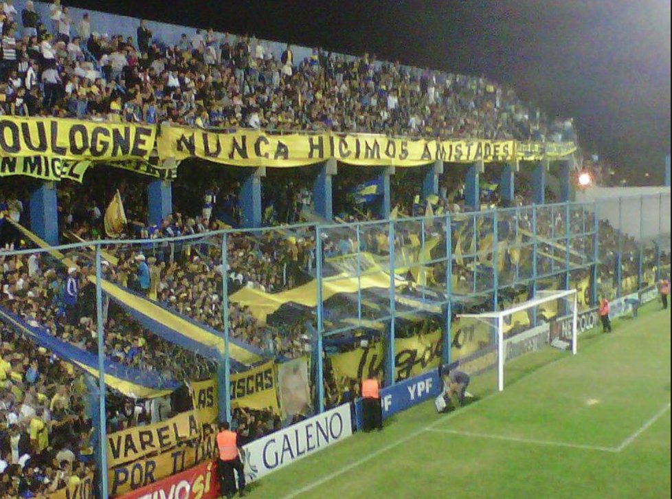 la12tuittera's tweet image. Equipos que pudieron ir los hinchas visitantes:

- CAI 3 (vs Newell´s, EDLP y Banfield)

- Racing 3 (vs Lanús, Talleres y Aldosivi)

- River 2 (vs EDLP y Colón)

- CASLA 2 (vs G. Cruz y DyJ)

Boca 0 

#QueremosLLevarVisitantes 
@JMLugones @diegosantilli