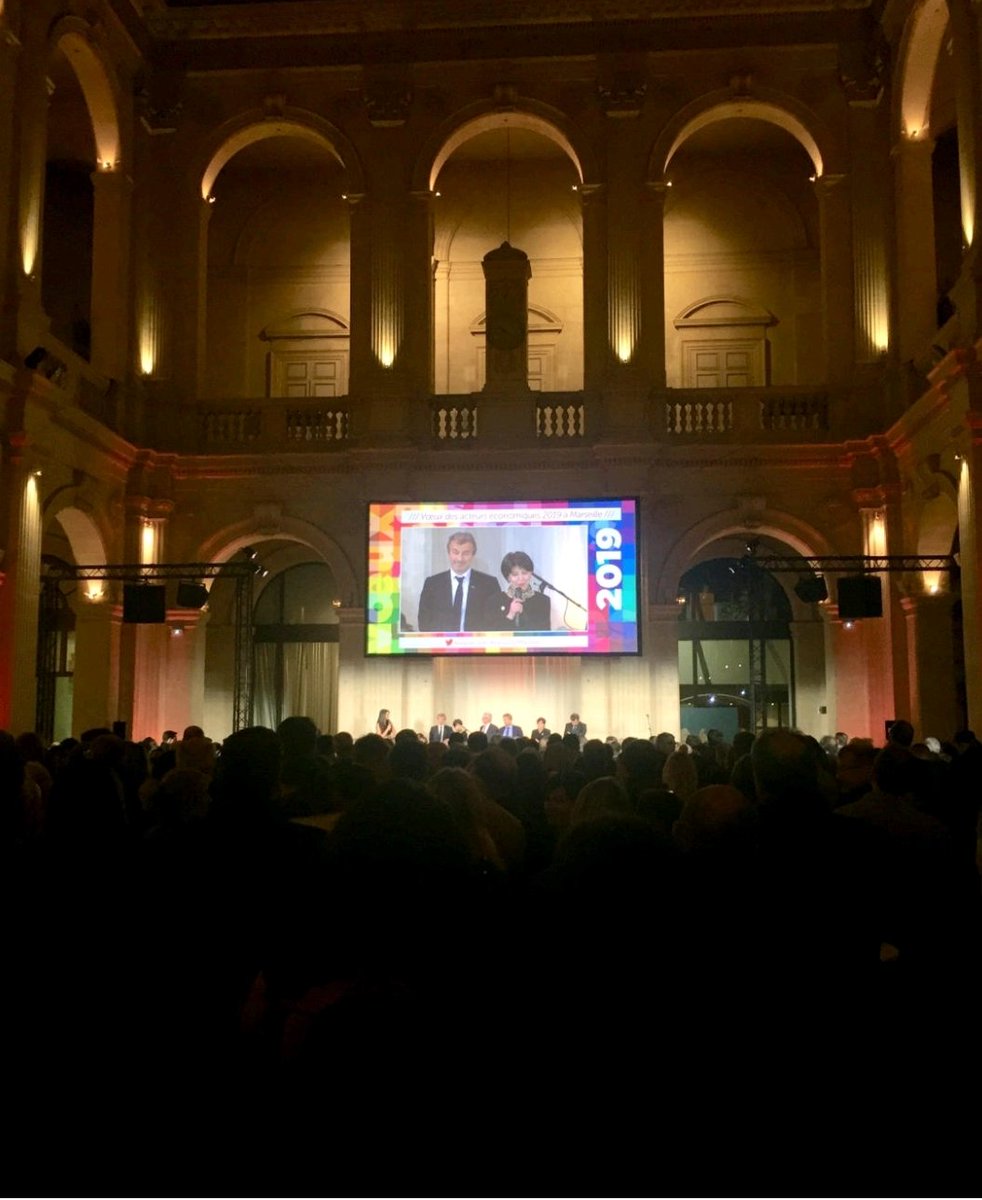 IYB_Event's tweet photo. Salle comble pour les voeux des acteurs économiques de Marseille. Une soirée riche en rencontres ! https://t.co/HZxFGeOk1v