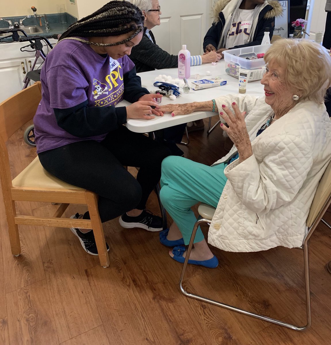 ECU_BSU's tweet photo. Thanks for everyone who came out to our service site for MLK DAY at Spring Arbor and Community Crossroads! ππ€
#MLKDayECU
#PiratesGive https://t.co/31rTIO4V4t