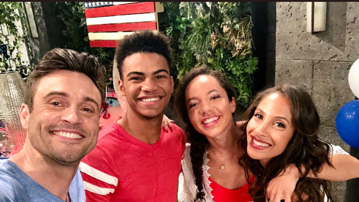 Lan3_NeverDies's tweet photo. #FreeLilyAshby #YR #ReuniteTheAshbys #WeChooseLane #WeChooseTheAshbys https://t.co/0Aa9LkXwZC
