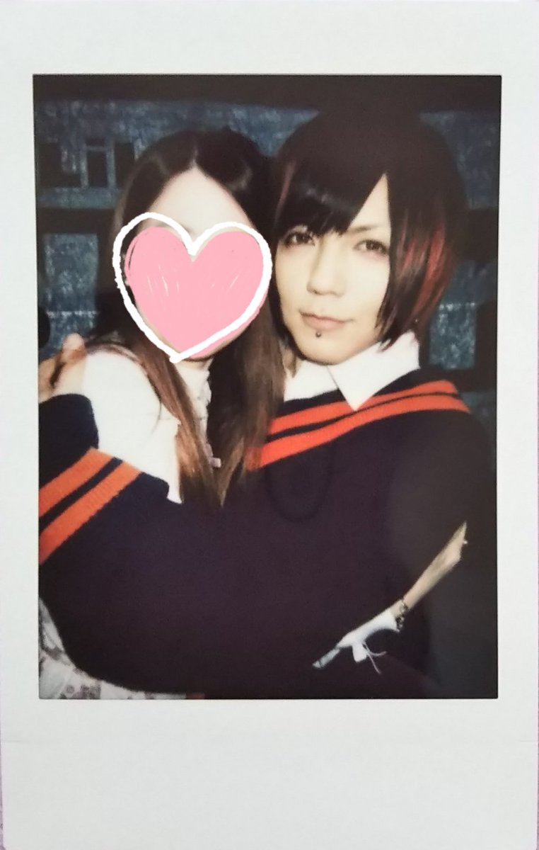 DxeRpm_VsAAPSll.jpg?format=jpg