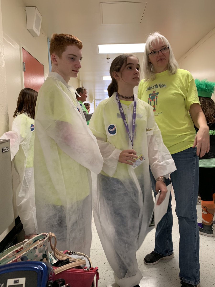 ROTF17472's tweet image. #RobotsoftheFuture achieved #firstplace 🥇 in robot 🤖 performance, took home the #ChampionAward 🏆, and are headed to Central Florida Regionals 🎟! 🎉 Thank you @SCHS_AITR, @Team2152, and @AmyMonahan2 for hosting an amazing tournament! #IntoOrbit #FIRSTinspires @CentralFLRobots